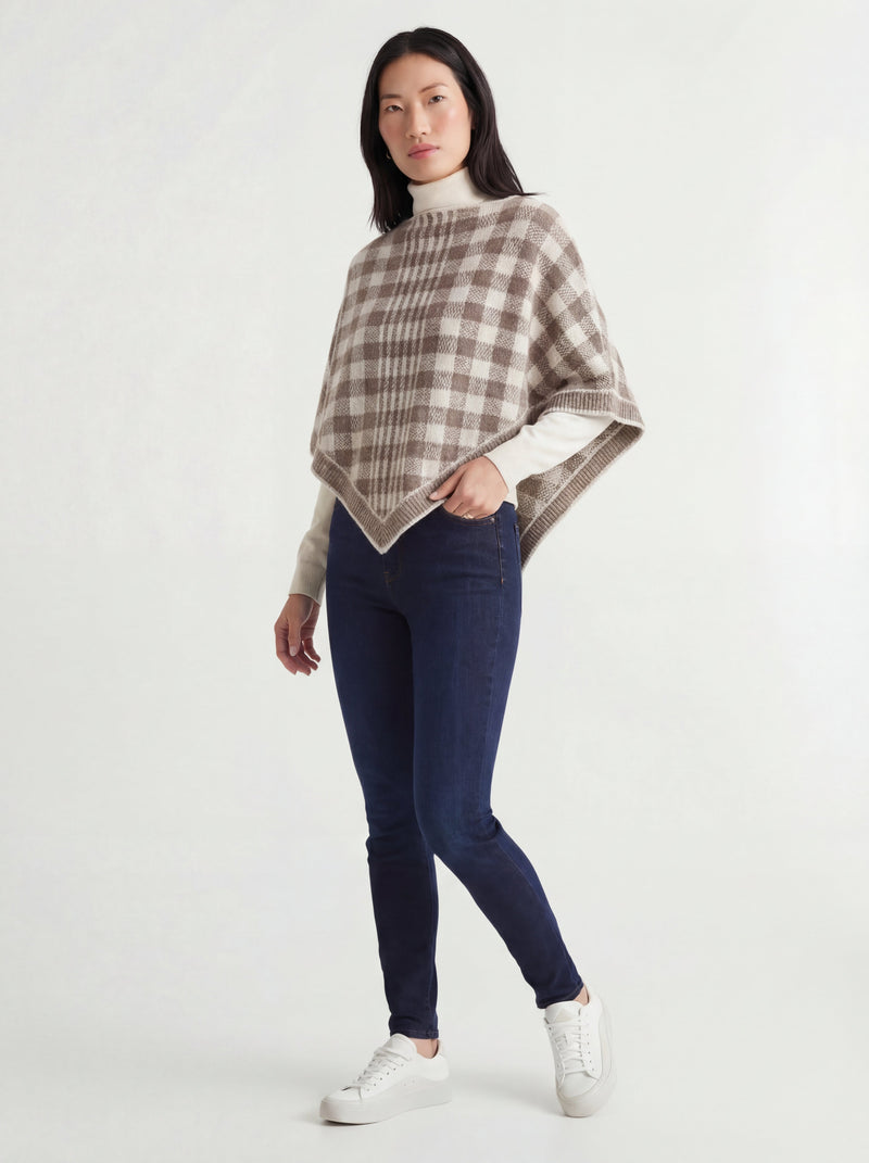 Load image into Gallery viewer, Placid Poncho (Ivory)
