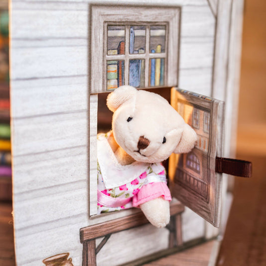 Little House on The Prairie Handmade Oleson's Bear Family and Mercantile Carry Case Toddler Play Se