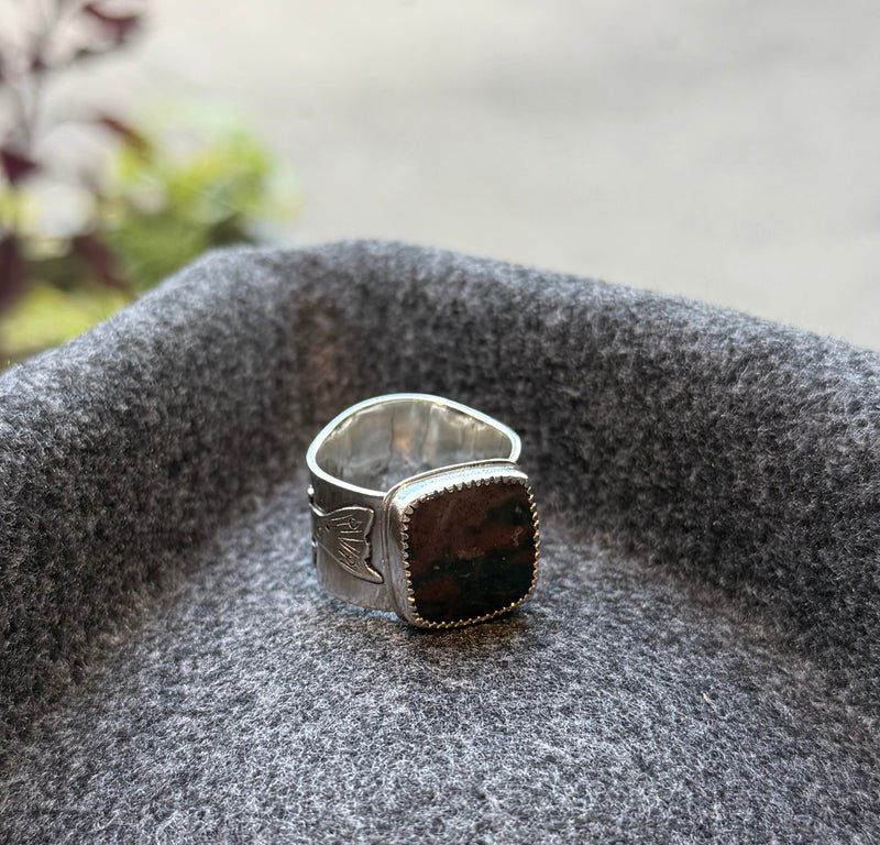 Load image into Gallery viewer, Trout Wide Band Ring
