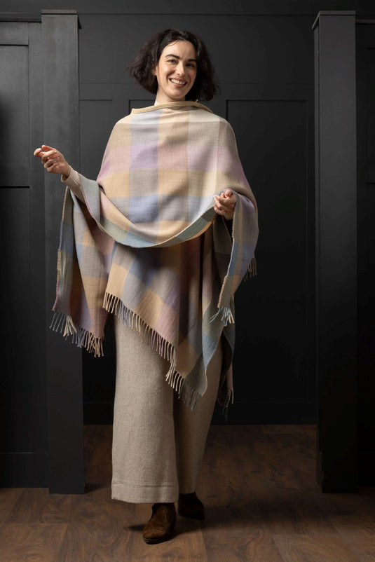 Women's Pastel Lambswool Brat Shawl